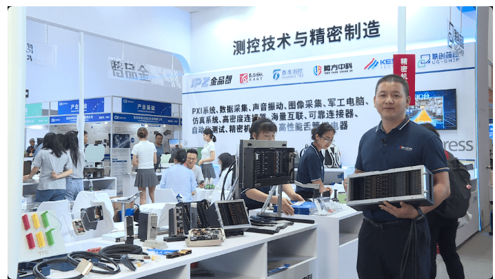 國產(chǎn)自研測(cè)試測(cè)量設(shè)備集群亮相，賦能國防電子自主創(chuàng)新